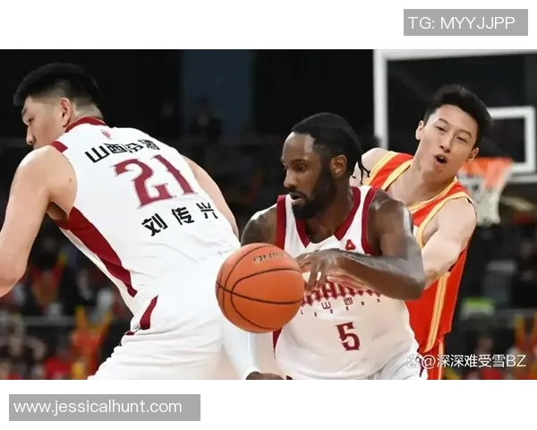 广厦阵容深度不足明显山西在关键时刻表现更为出色